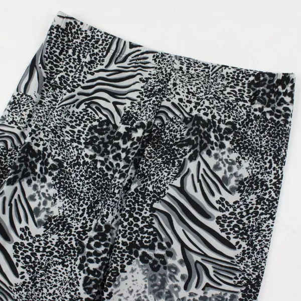 Mayfair Women's 3XL White Light Gray Black Gray Mixed Animal Print Leggings