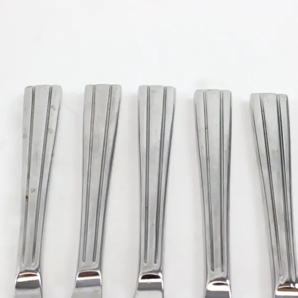 Lot of 5 Oneida Devonshire Stainless Steel Dinner Knives 9.75"