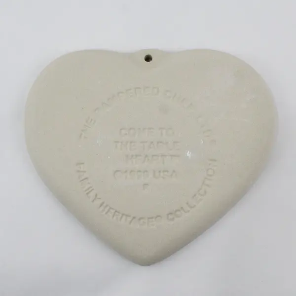 Pampered Chef R2913 Come to the Table Heart Clay Cookie Mold New Open Box