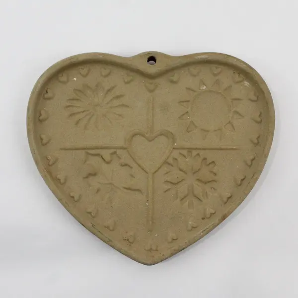  Vintage 1997 Pampered Chef Seasons of the Heart Clay Cookie Mold