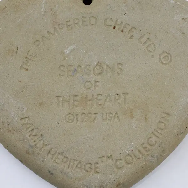  Vintage 1997 Pampered Chef Seasons of the Heart Clay Cookie Mold