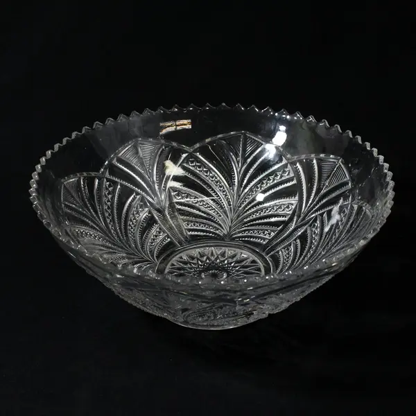 Antique Bryce Palm Glass Leaf Fan Bowl 8.5"
