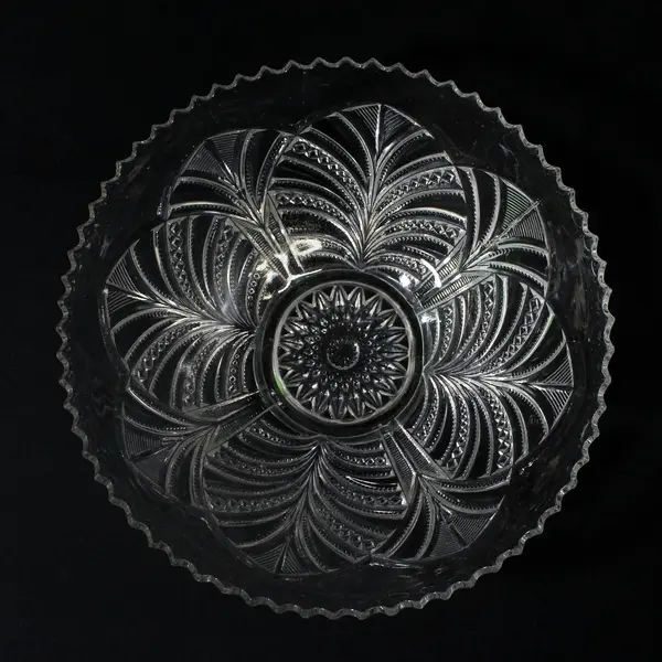Antique Bryce Palm Glass Leaf Fan Bowl 8.5"