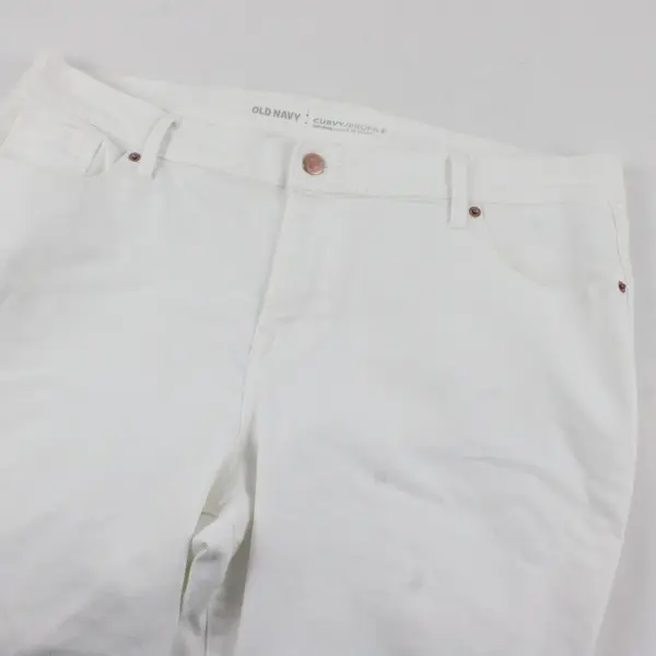 Old Navy Women's White Curvy Mid-Rise Jeans Size 16 Regular
