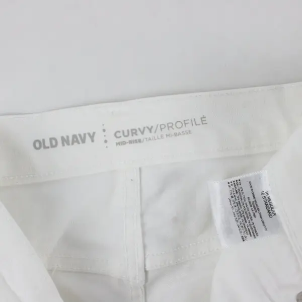 Old Navy Women's White Curvy Mid-Rise Jeans Size 16 Regular