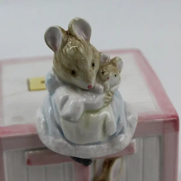 Vintage 1990 Schmid Beatrix Potter Porcelain Coin Bank 5.5in