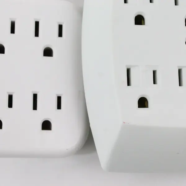 Lot of 2 White 6-Outlet Grounded 3-Prong AC Wall Taps 1 GE 1 Unbranded