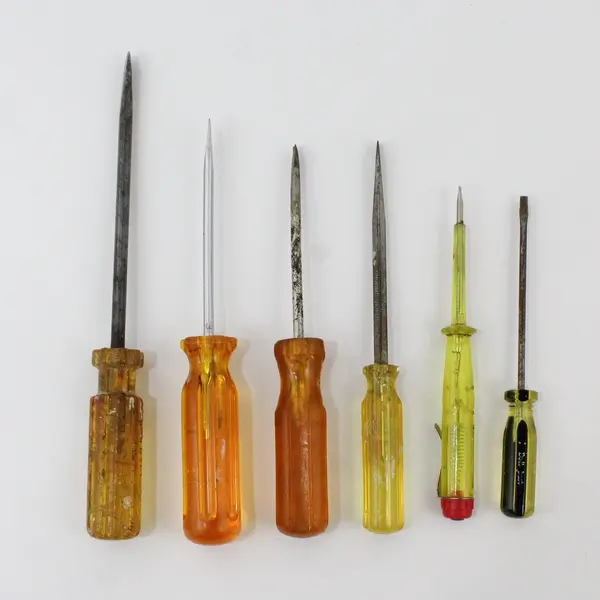 Lot of 6 Vintage Flathead Screwdrivers BULL DRIVER USA Amber Yellow Handles