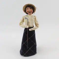2002 Byers Choice Carolers Woman Golfer Figurine 