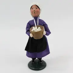 2007 Byers' Choice  Amish Woman Caroler Figurine Popcorn Bowl