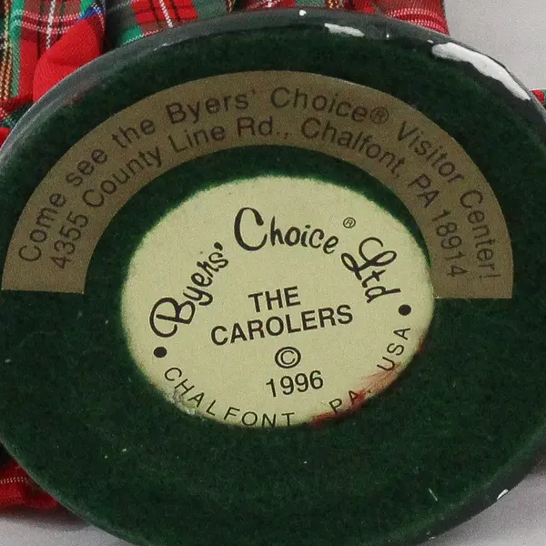 Byers Choice 1996 Woman Caroler Figurine Plaid Skirt Red Feather Boa