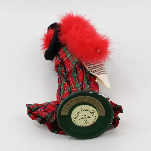 Byers Choice 1996 Woman Caroler Figurine Plaid Skirt Red Feather Boa