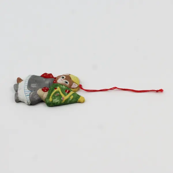 Vintage 1985 Schmid Kitty Cucumber Resin Christmas Ornament 3.5in Paint Loss