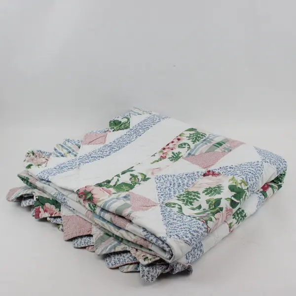 Pastel Multicolor Floral Sawtooth Quilt Patchwork 80 x 82 Inches