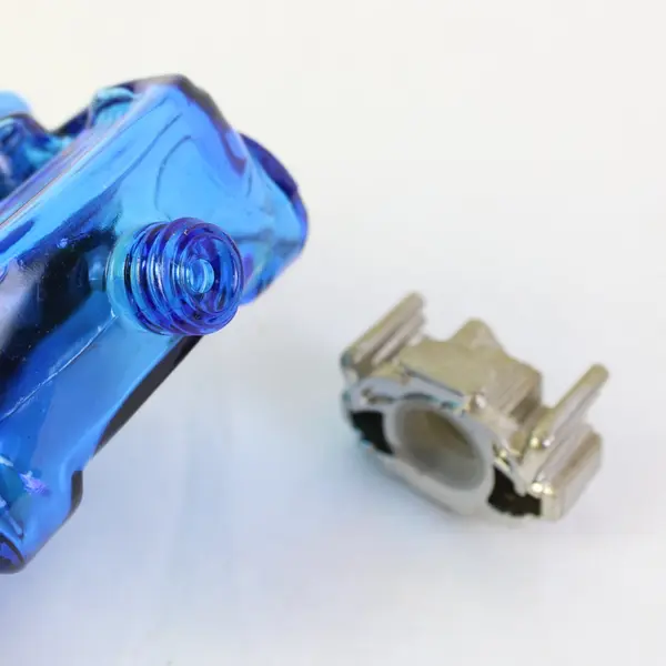 Avon Dune Buggy Spicy After Shave 5 Fl Oz Blue Glass Bottle