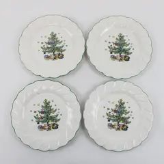 Nikko Happy Holidays Lot of 4 Vintage 8in Scalloped Salad Dessert Plates