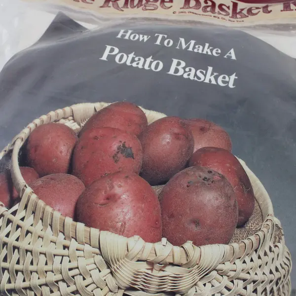 1983 Vintage Blue Ridge Potato Basket Kit DIY Craft NEW