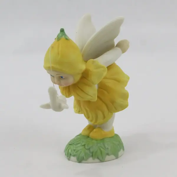 Department 56 In the Garden Butter Up Buttercup Fairy Figurine W/ Flower Pot