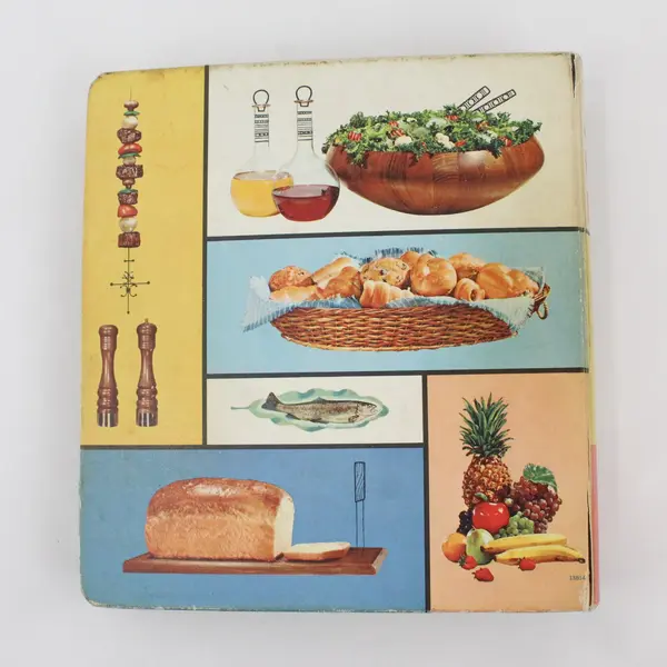 VTG Betty Crocker's Picture Cook Book 1961 5-Ring Hardcover Binder Acceptable
