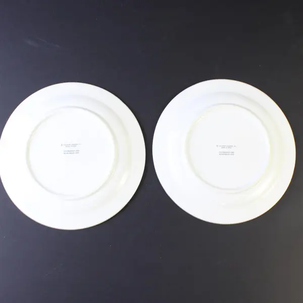    Set of 4 Hallmark Dessert Plates Red Leaf Trim Cursive Message in the Middle