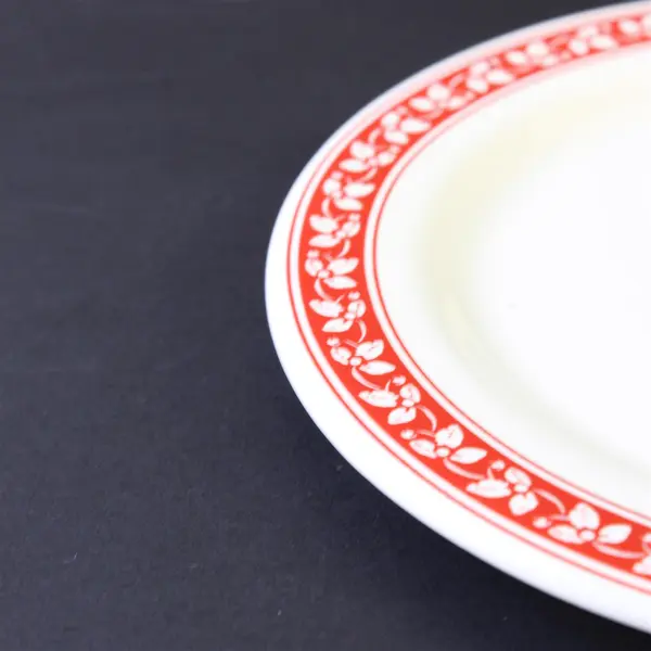    Set of 4 Hallmark Dessert Plates Red Leaf Trim Cursive Message in the Middle