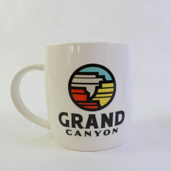 Lot of 2 Ceramic Coffee Mugs Chicago Grand Canyon Blue White