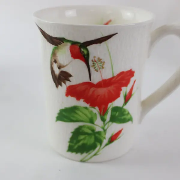 Lot of 3 Unbranded Ceramic Coffee Mugs Hummingbird Gnome Arizona Roadrunner