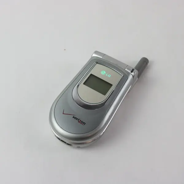 LG Verizon VX4500 Flip Phone w/ Charging Base Vintage Cell Phone