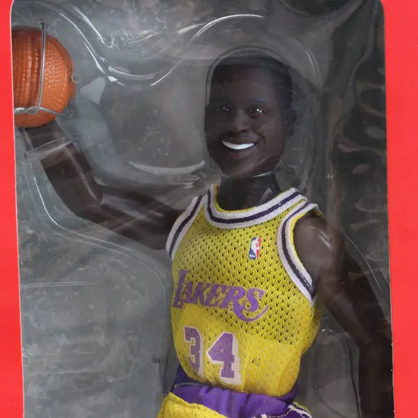 1997 Kenner Starting Lineup Shaquille O'Neal NBA Poseable Figure
