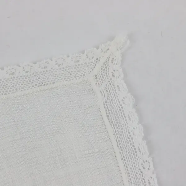 Vintage Off-White Lace Trim Handkerchief