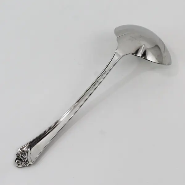 Oneida Stainless Steel Glossy Fantasy Rose Pattern 7 1/4" Ladle 