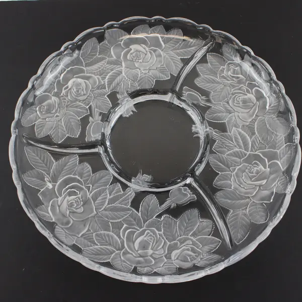 Studio Nova Winter Rose Frosted Glass Chip & Dip Serving Platter 14in