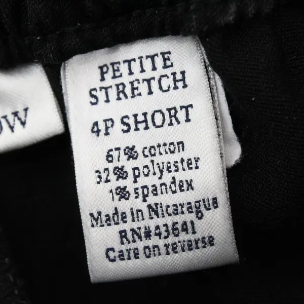 Croft & Barrow Women's Petite Stretch Size 4P Short Black Elastic Waist Pants