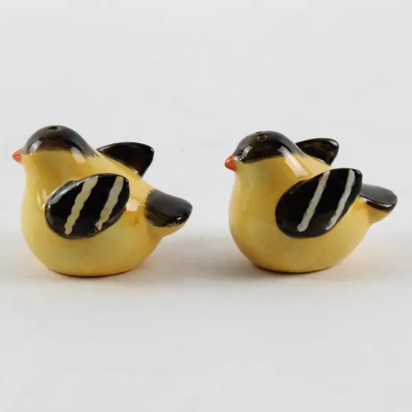 Amscan Little Shakers Oriole Bird 440254 Ceramic Salt Pepper Shakers Set 2