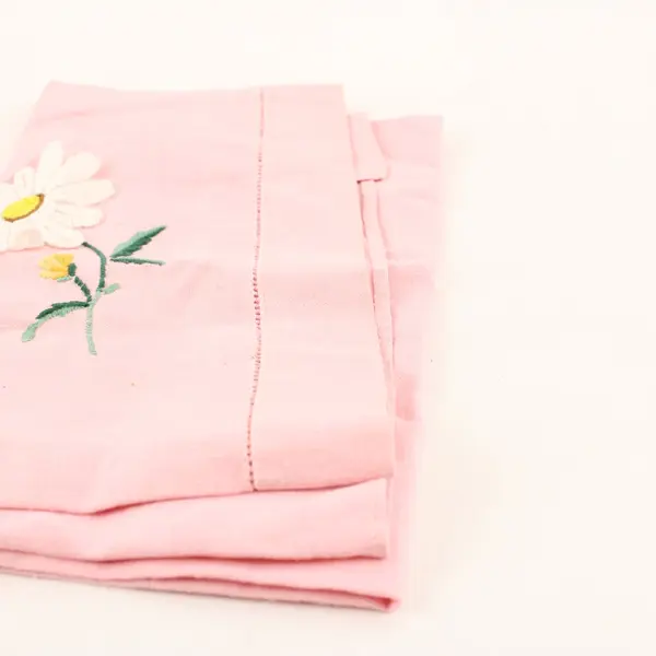 Vintage Pink Embroidered Daisy Linen Fingertip Towel Napkin