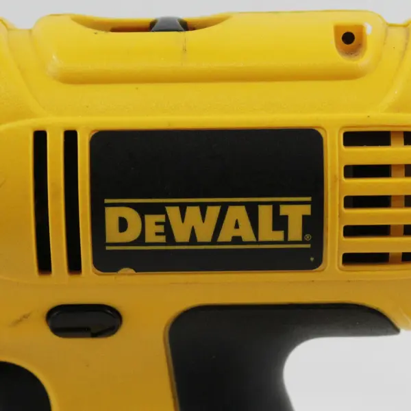 DEWALT DC970 18V Cordless Drill/Driver 1/2in Chuck Used Battery Included