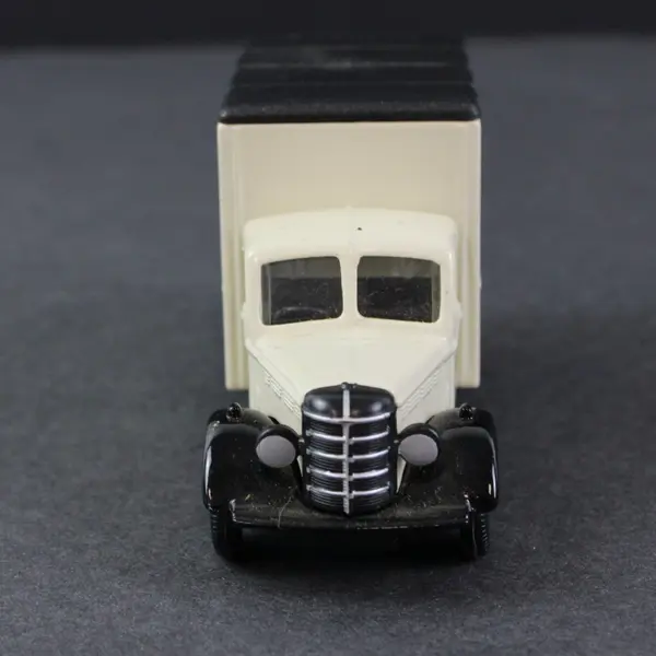 Lledo McKay & Co Promotional Bedford Diecast Truck 3.8in Long Cream Green UK