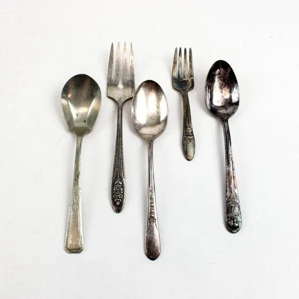 Vintage Set of 5 WM Rogers Various Mismatched Patterns Silverplate Utensils