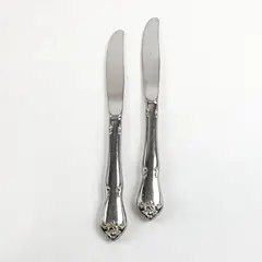 Lot of 2 Oneida Rogers Arbor Rose-True Rose Stainless Modern Solid Knives 8 3/8