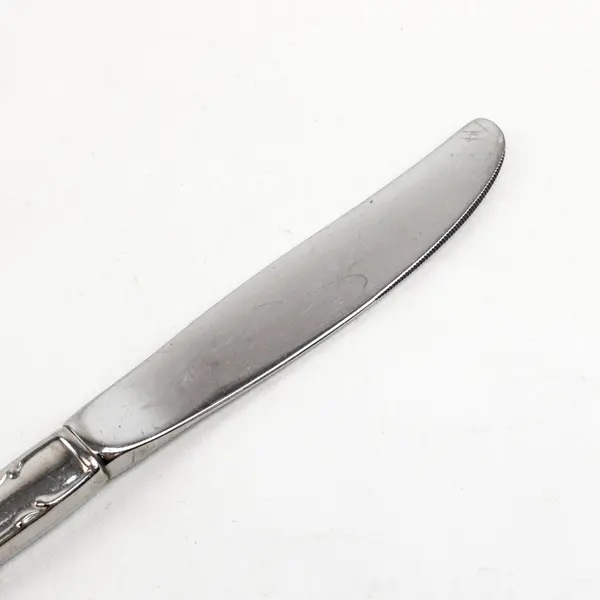 Lot of 2 Oneida Rogers Arbor Rose-True Rose Stainless Modern Solid Knives 8 3/8