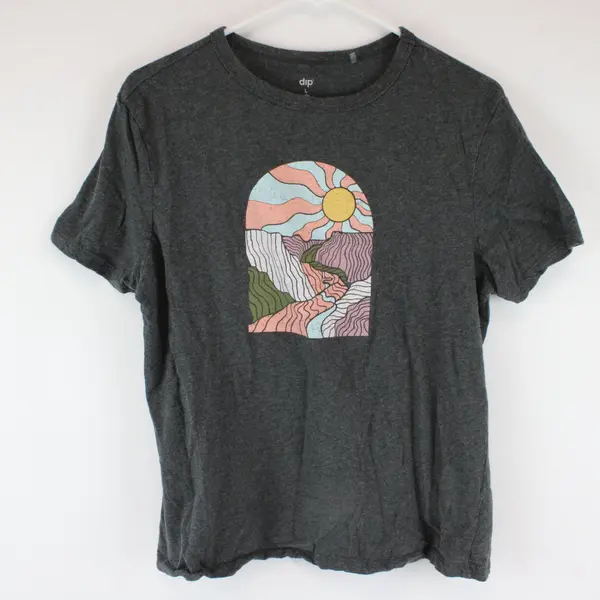 Dip Dark Gray Sunset Canyon Graphic Short Sleeve T-Shirt Women's L