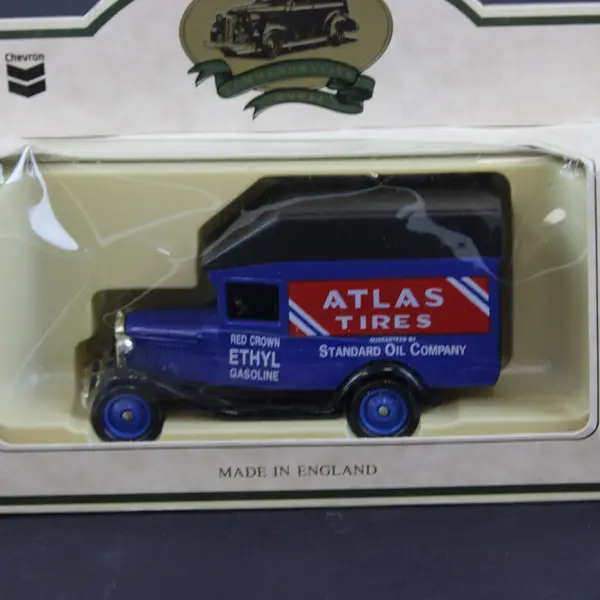 Lot 3 Lledo "Days Gone" Vintage Die-Cast Vehicle Models in Boxes, England 1993 