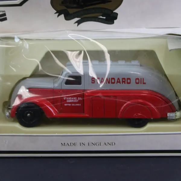 Lot 3 Lledo "Days Gone" Vintage Die-Cast Vehicle Models in Boxes, England 1993 