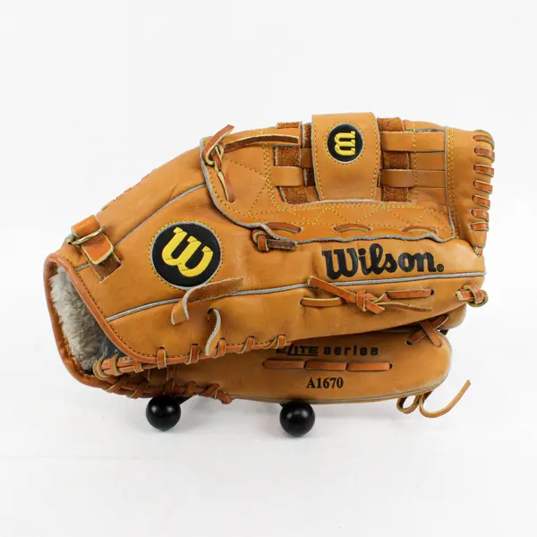 Wilson Elite Series A1670 14" Leather Baseball Softball Mitt Right Hand Throw