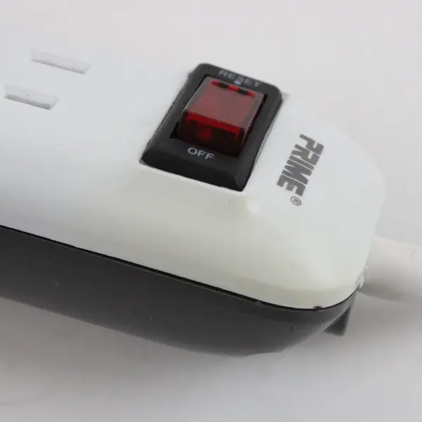 Prime PB8100V2 Power Strip Flat Plug 6 Outlet 3 Ft Cord