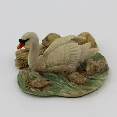 1980s Holland Studio Craft Swan & Cygnets Figurine  England 