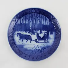 1984 Royal Copenhagen Christmas Plate Jingle Bells Blue White 