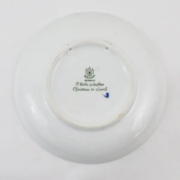 1968 Bing & Grondahl Jule Aften Christmas in Church Collector Plate