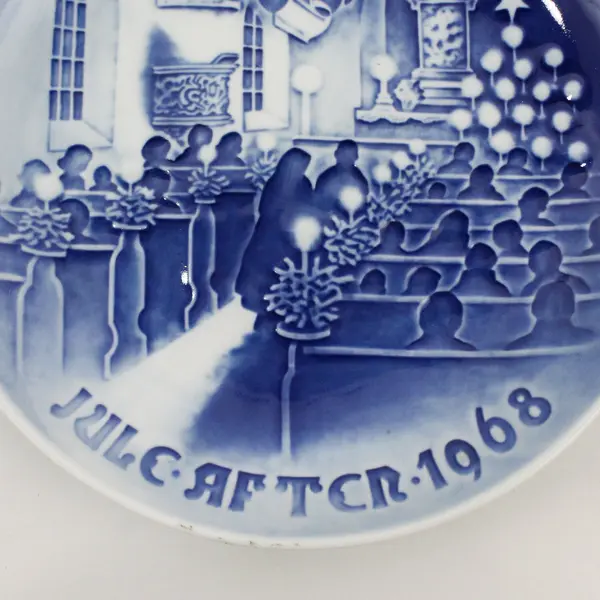 1968 Bing & Grondahl Jule Aften Christmas in Church Collector Plate