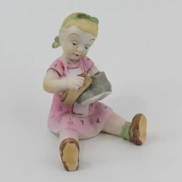 Vintage Ardalt Shoe Shine Girl Porcelain Figurine  4in